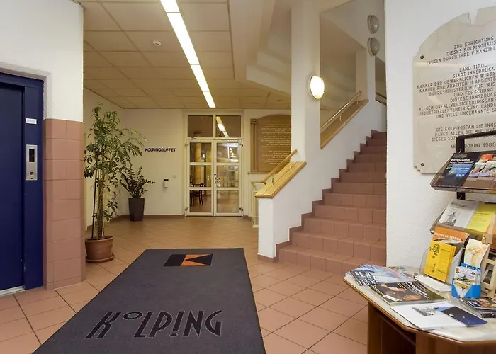 بيت شباب Kolpinghaus *