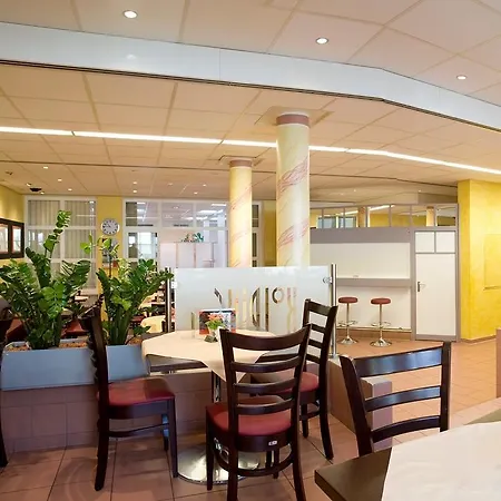 Kolpinghaus Хостел Інсбрук